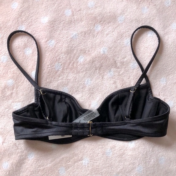 NWT Victoria’s Secret Pink Bikini Top 🖤 - Picture 3 of 3